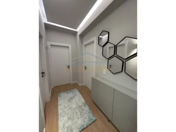 Tirane, shitet apartament Kati 6, 95 m² 165.000 € (Residenca Tirana Golden Park, AREA42599)