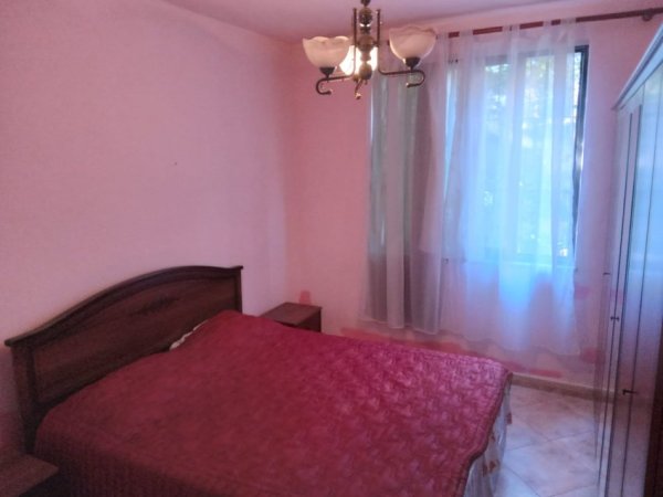 Tirane, jap me qera shtepi 2+1 Kati 1, 400 € (Ferit xhajko)