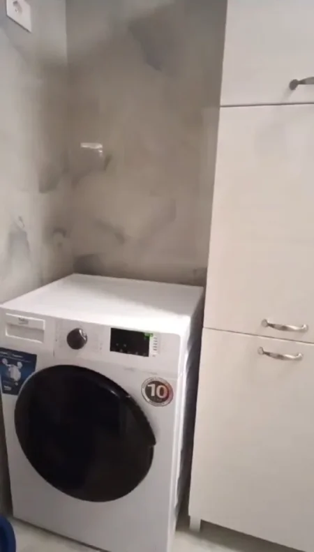 Tirane, jepet me qera apartament 2+1+Ballkon Kati 1, 75 m² 750 € (pazari ri)