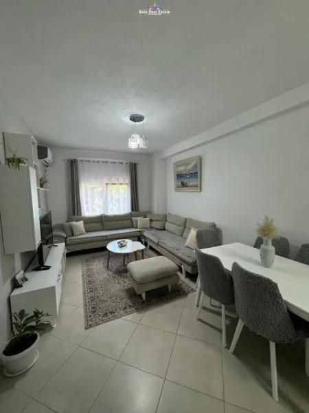 Tirane, jepet me qera apartament 2+1 Kati 1, 90 m² 600 € (DON BOSKO)