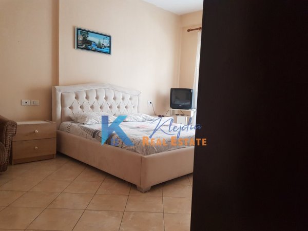 Tirane, jepet me qera apartament 2+1 Kati 2, 118 m² 500 € (Don Bosko, afer shkolles Qazim Turdiu)