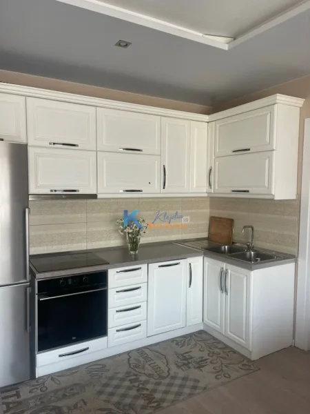 Tirane, jepet me qera apartament 2+1 Kati 6, 98 m² 650 € (Ali Dem, afer Fushes se Sportit)