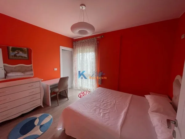 Tirane, jepet me qera apartament 2+1 Kati 6, 98 m² 650 € (Ali Dem, afer Fushes se Sportit)