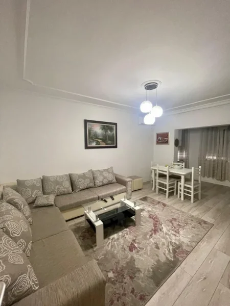 Tirane, shitet apartament 2+1 , 79 m² 130.000 € (Komuna e Parisit)