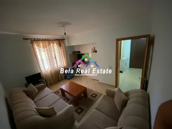 Tirane, jepet me qera apartament 1+1 Kati 1, 58 m² 440 € (Rruga fortuzi)