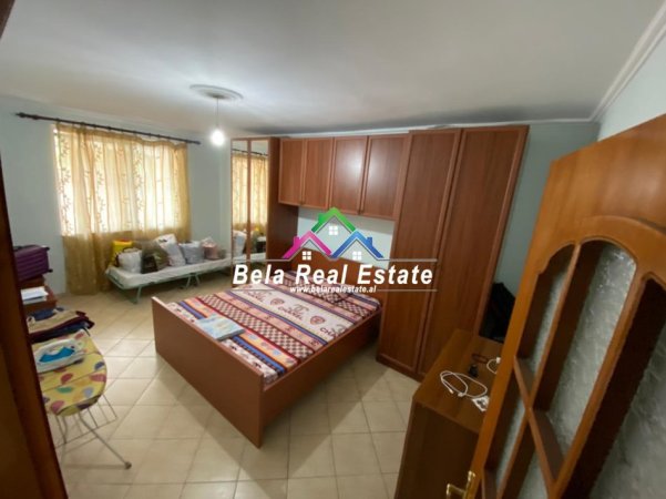 Tirane, jepet me qera apartament 1+1 Kati 1, 58 m² 440 € (Rruga fortuzi)