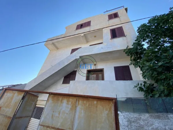 Durres, shitet shtepi 3 Katshe , 397 m² 270.000 € (Muzeumi, Durres)