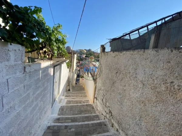 Durres, shitet shtepi 3 Katshe , 397 m² 270.000 € (Muzeumi, Durres)