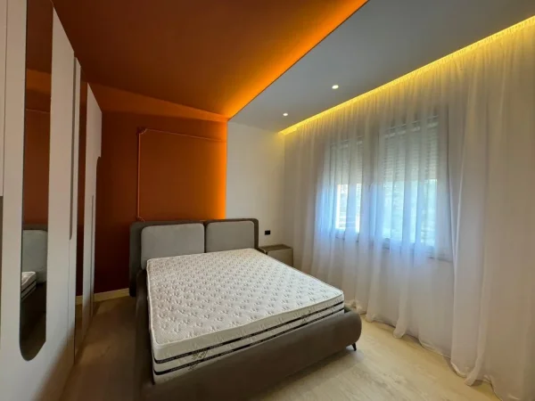 Tirane, shitet apartament 1+1+Aneks+Ballkon Kati 6, 55 m² 160.000 € (Komuna Parisit)
