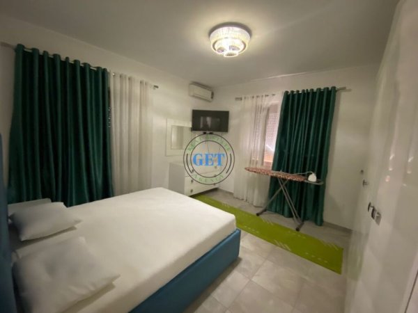 Durres, jepet me qera apartament 2+1+Ballkon Kati 2, 96 m² 500 € (Bulevardi, Durres)