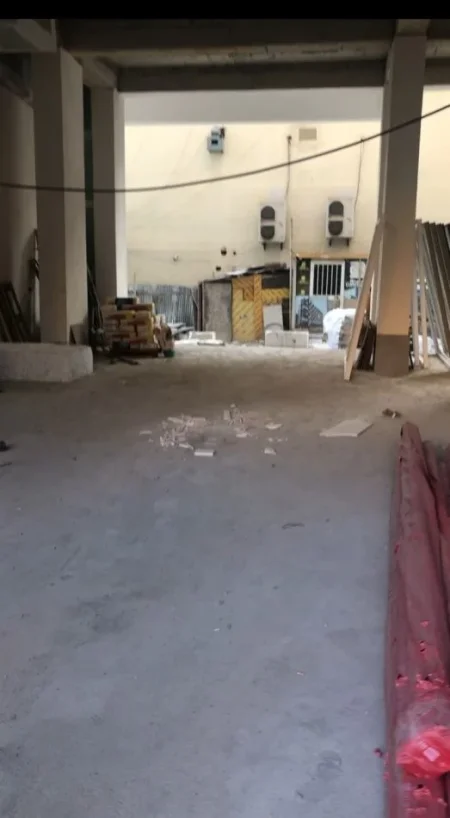 Tirane, jepet me qera ambjent biznesi Kati 0, 158 m² 3000 € (PAZARI I RI)