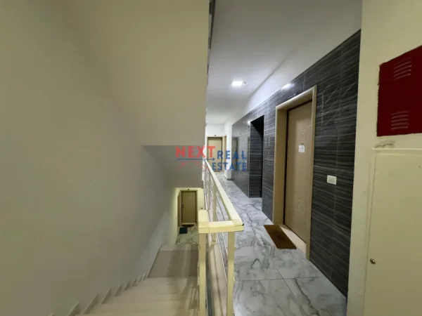 Vlore, shitet apartament 1+1+Ballkon Kati 4, 86 m² 284.460 € (LUNGOMARE)