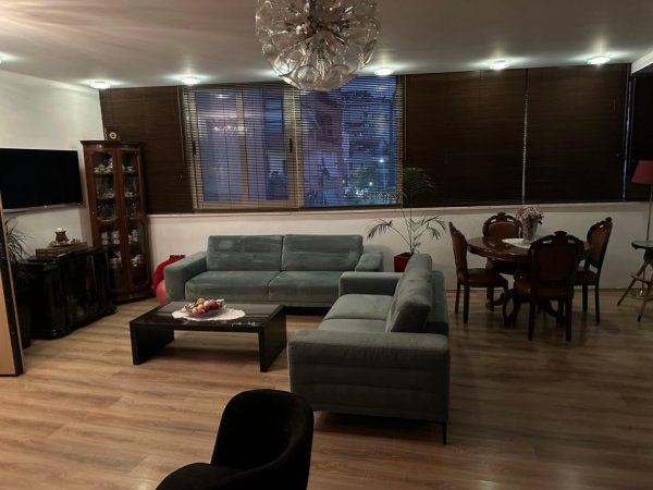 Tirane, jepet me qera apartament duplex Dublex Kati 6, 130 m² 1.200 € (Komuna e Parisit)