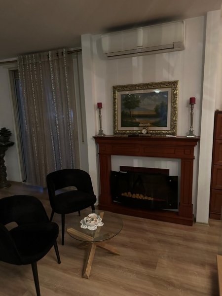 Tirane, jepet me qera apartament duplex Dublex Kati 6, 130 m² 1.200 € (Komuna e Parisit)