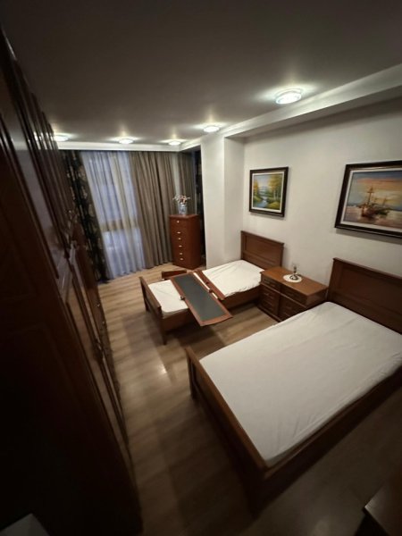 Tirane, jepet me qera apartament duplex Dublex Kati 6, 130 m² 1.200 € (Komuna e Parisit)
