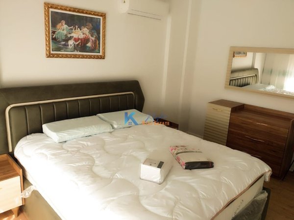 Tirane, jepet me qera apartament 2+1 Kati 7, 120 m² 950 € (Afer Pazarit te Ri, te Optika Roma)