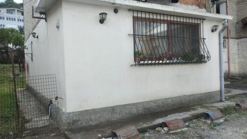 Tirane, shitet apartament 1+1 Kati 0, 67 m² 68.000 € (kombinat)