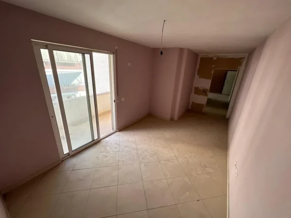 Tirane, shitet apartament 2+1+Aneks+Ballkon Kati 3, 114 m² 114.000 € (Fresk)