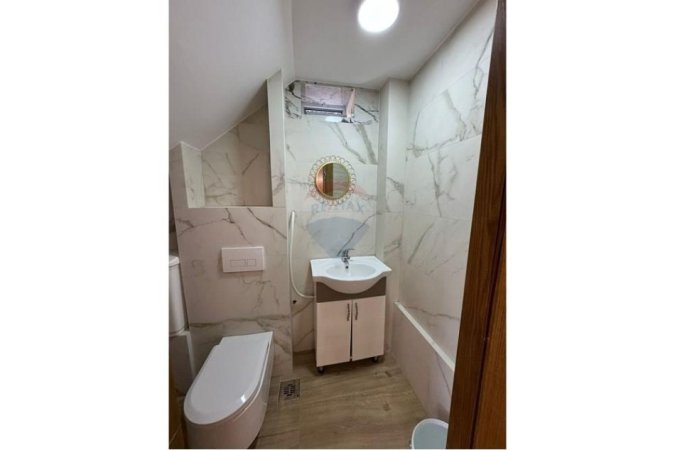 Tirane, shitet dyqan , 80 m² 320.000 € (SHITET AMBJENT BIZNESI 80M2 KOMUNA E PARISIT)