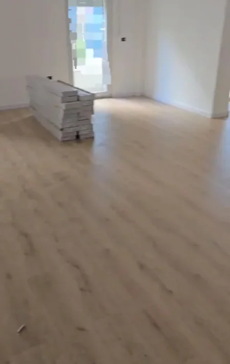 Tirane, jepet me qera zyre Kati 2, 101 m² 1.500 € (Komuna e Parisit)