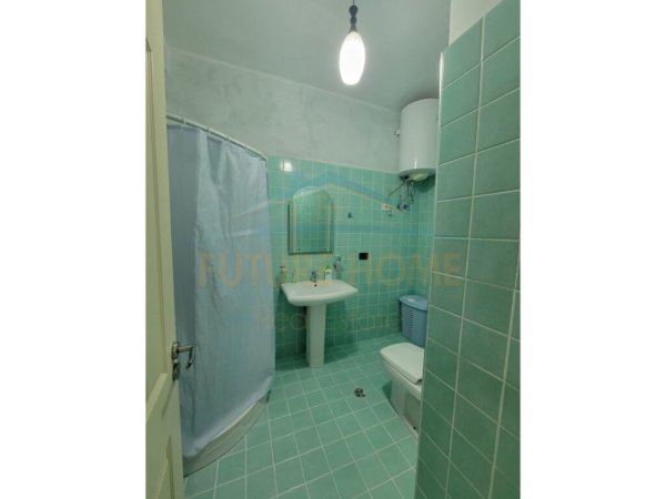 Tirane, jepet me qera apartament 2+1+Aneks , 110 m² 450 € (Yzberisht)