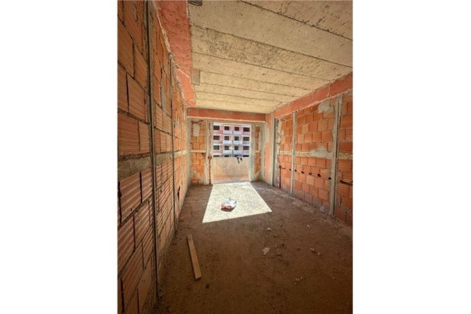Tirane, shitet 1+1 Kati 1, 90.000 € (SHESIM APARTAMENT 1+1 URBAN GATE!)