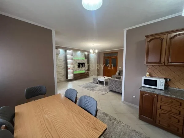 Durres, shitet apartament 2+1+Ballkon Kati 13, 102 m² (Vollga. Durres)