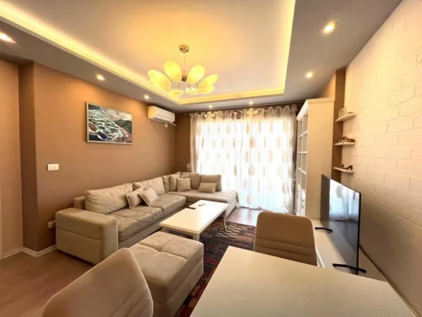 Tirane, jepet me qera apartament 2+1+Ballkon , (Ali Demi)