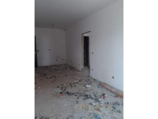 Tirane, shitet apartament 2+1+BLK Kati 9, 110 m² 192.500 Euro (Rr.Kavajes)