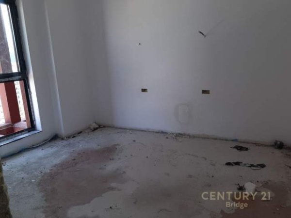 Tirane, shitet apartament 2+1+BLK Kati 9, 110 m² 192.500 Euro (Rr.Kavajes)