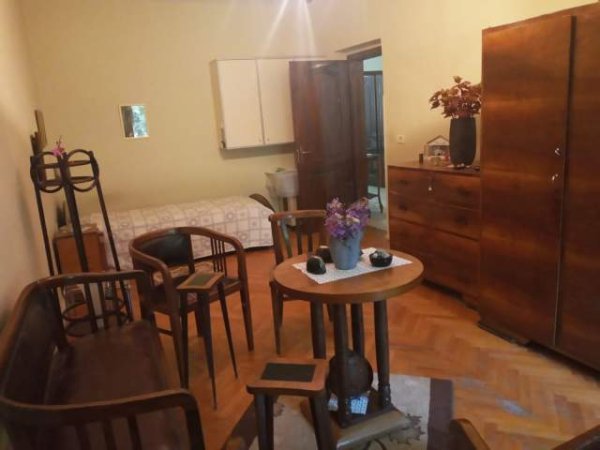 Tirane, shes apartament 2+1+BLK Kati 3, 110 m² 139.500 Euro (Rruga Myslym Shyri)