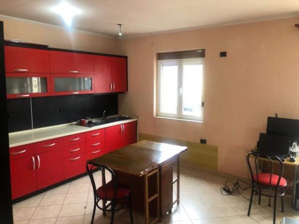 Tirane, jepet me qera apartament 2+1+A+BLK Kati 6, 90 m² 30.000 Leke (Siri Kodra)