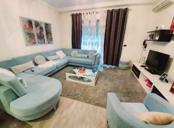 Tirane, jap me qera apartament 3+1+A+BLK Kati 6, 201 m² 1.500 Euro (Blv Gjergj Fishta)