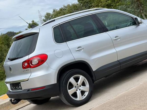 shes Volkswagen VW TIGUAN - PANORAMA - FULL - 2009