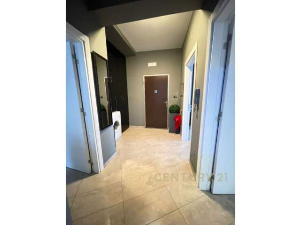 Tirane, jap me qera apartament 2+1+BLK Kati 6, 75 m² 1.000 Euro (blloku)