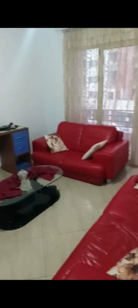 Tirane, jepet me qera apartament 2+1 Kati 3, 100 m² 40.000 Leke (Rrotondot Astir)