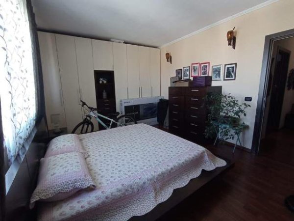 Tirane, jepet me qera apartament 2+1+BLK Kati 7, 109 m² 600 Euro (Rruga Frederik Shiroka)