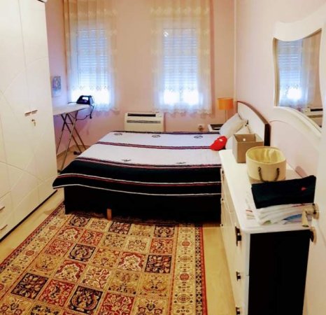 Tirane, jepet me qera apartament 2+1+BLK Kati 5, 100 m² 500 Euro (Liqeni Thate)