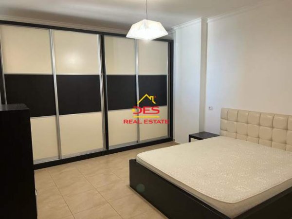 Vlore, shitet apartament Kati 4, 80 m² 80.000  (Rruga Dhimiter Konomi, Vlore)