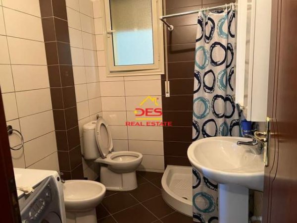 Vlore, shitet apartament Kati 4, 80 m² 80.000  (Rruga Dhimiter Konomi, Vlore)