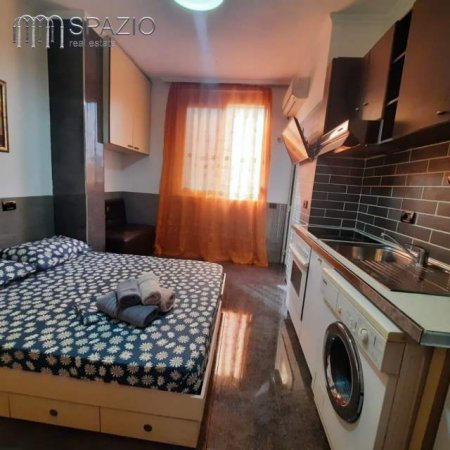 Tirane, jepet me qera apartament 1+1 Kati 2, 39 m² 370 Euro (Rruga ''5 Maji'')