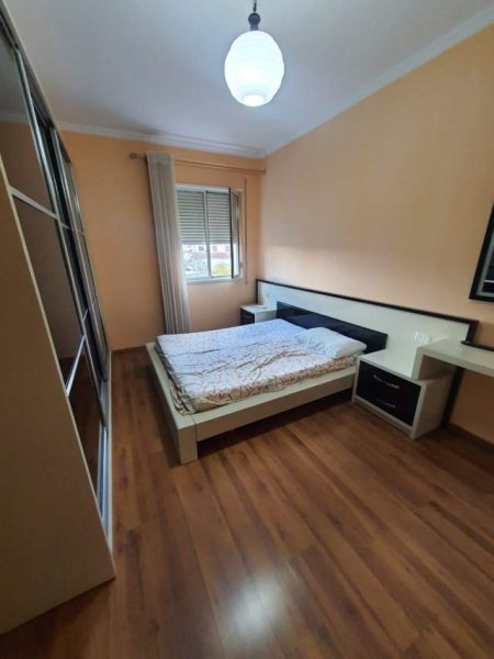 Tirane, jepet me qera apartament 2+1+BLK Kati 1, 100 m² 450 Euro (rruga ndre mjeda)