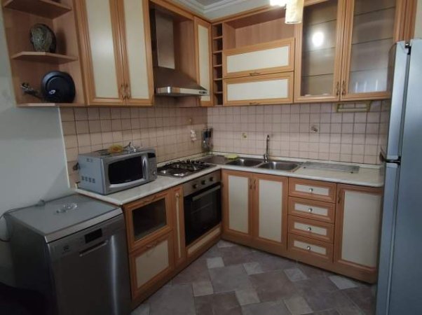 Tirane, jepet me qera apartament 1+1 Kati 10, 70 m² 50.000 Leke (rruga  e elbasanit)