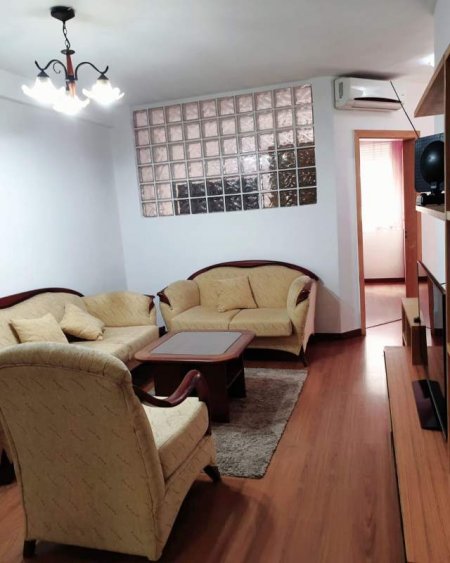 Tirane, jepet me qera apartament 2+1+BLK Kati 5, 96 m² 480 Euro (Bulevardi Bajram Curi)