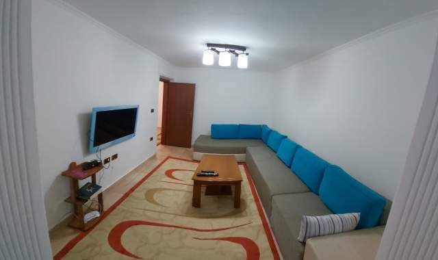 Tirane, jepet me qera ambjent biznesi Kati 2, 103 m² 63.000 Leke (Sami Frasheri)
