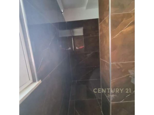 Vlore, shitet apartament 1+1 Kati 1, 82 m² 85.000 Euro (Radhim)