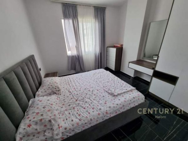 Vlore, shitet apartament 1+1 Kati 1, 82 m² 90.000 Euro (Radhime)