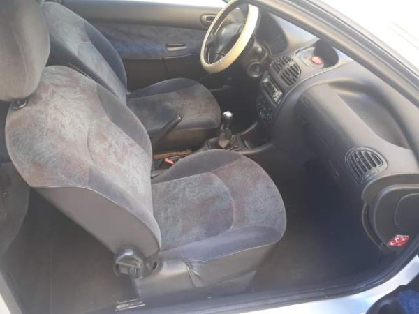 Tirane, shitet makine Peugot 206 Viti 2002, 1.250 Euro