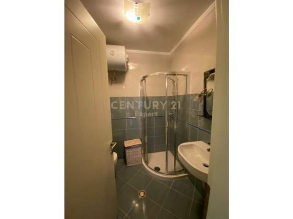 Tirane, jepet me qera apartament 3+1+BLK Kati 3, 110 m² 950 Euro (Deliorgji)
