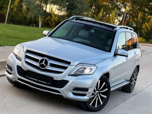 shes Mercedes-Benz MERCEDES GLK 220d - PANORAMA  - AMG LINE Viti 2013,
